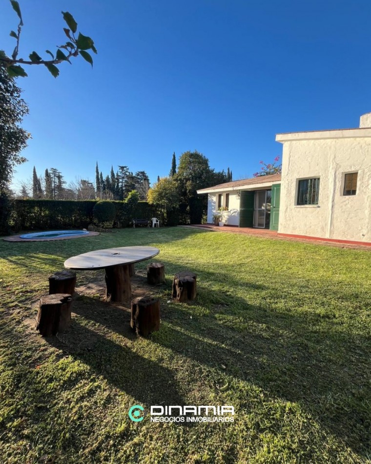 HERMOSO CHALET EN VILLA RUMIPAL