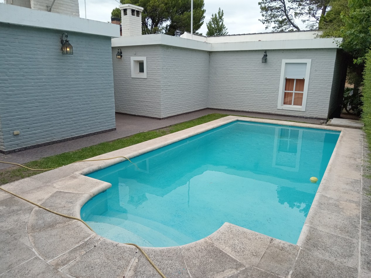 SE ALQUILA CASA EN PLAYA GRANDE, VILLA DEL DIQUE.