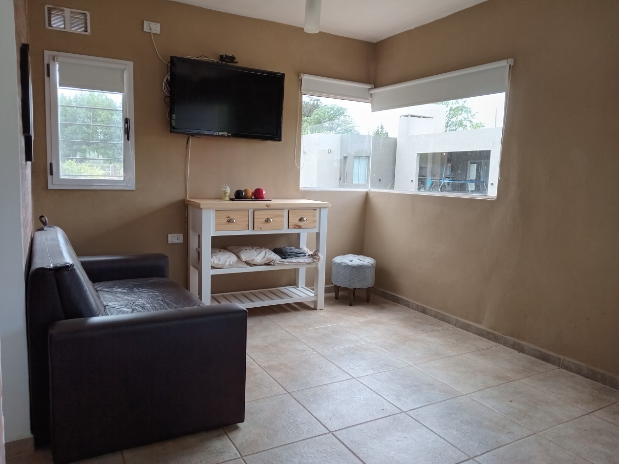 SE ALQUILA CASA EN VILLA RUMIPAL