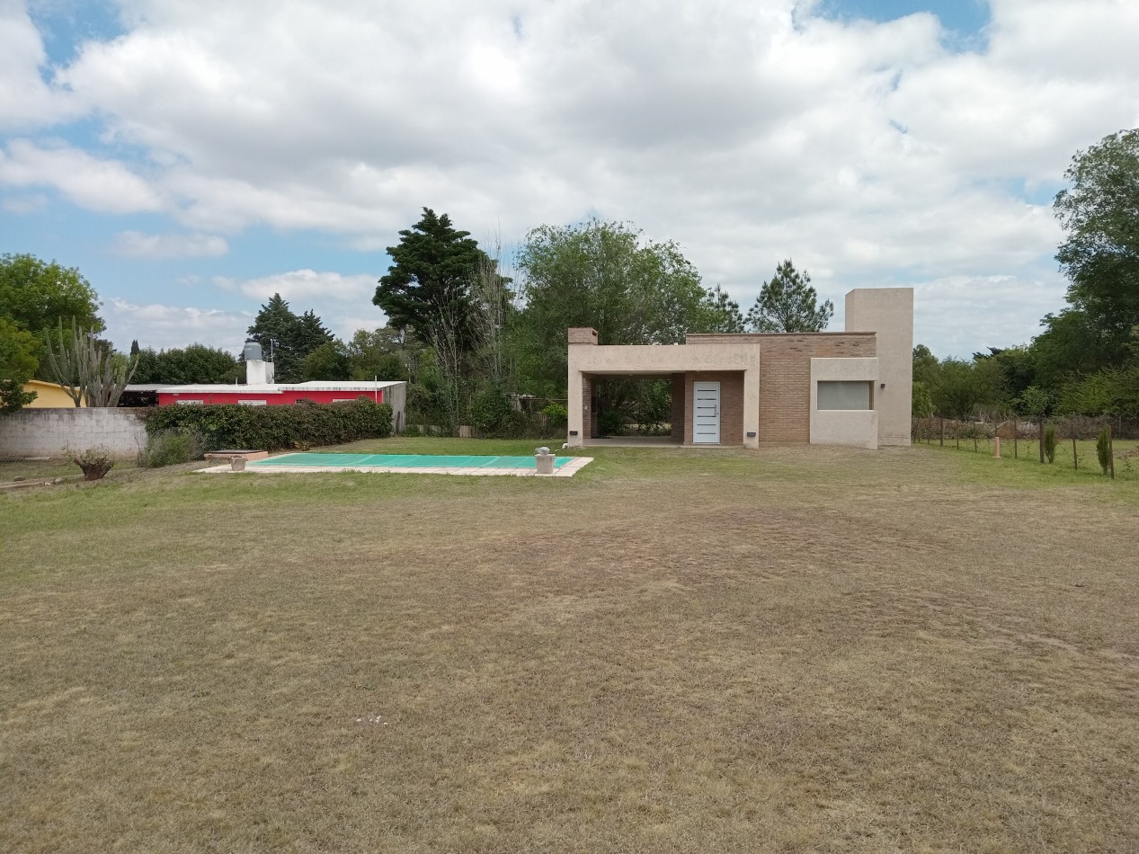 SE ALQUILA CASA EN VILLA RUMIPAL