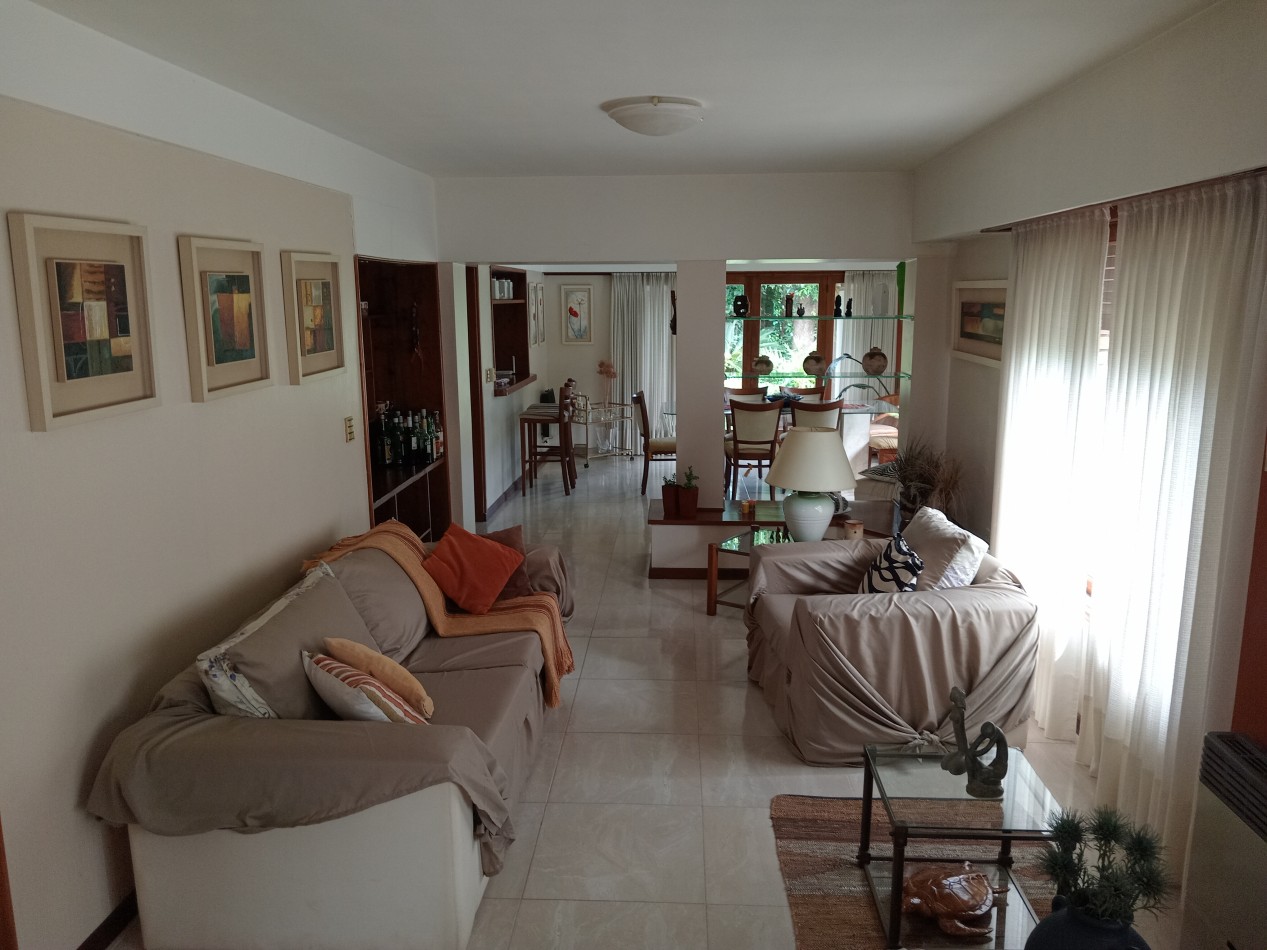 SE ALQUILA HERMOSA CASA EN VILLA RUMIPAL