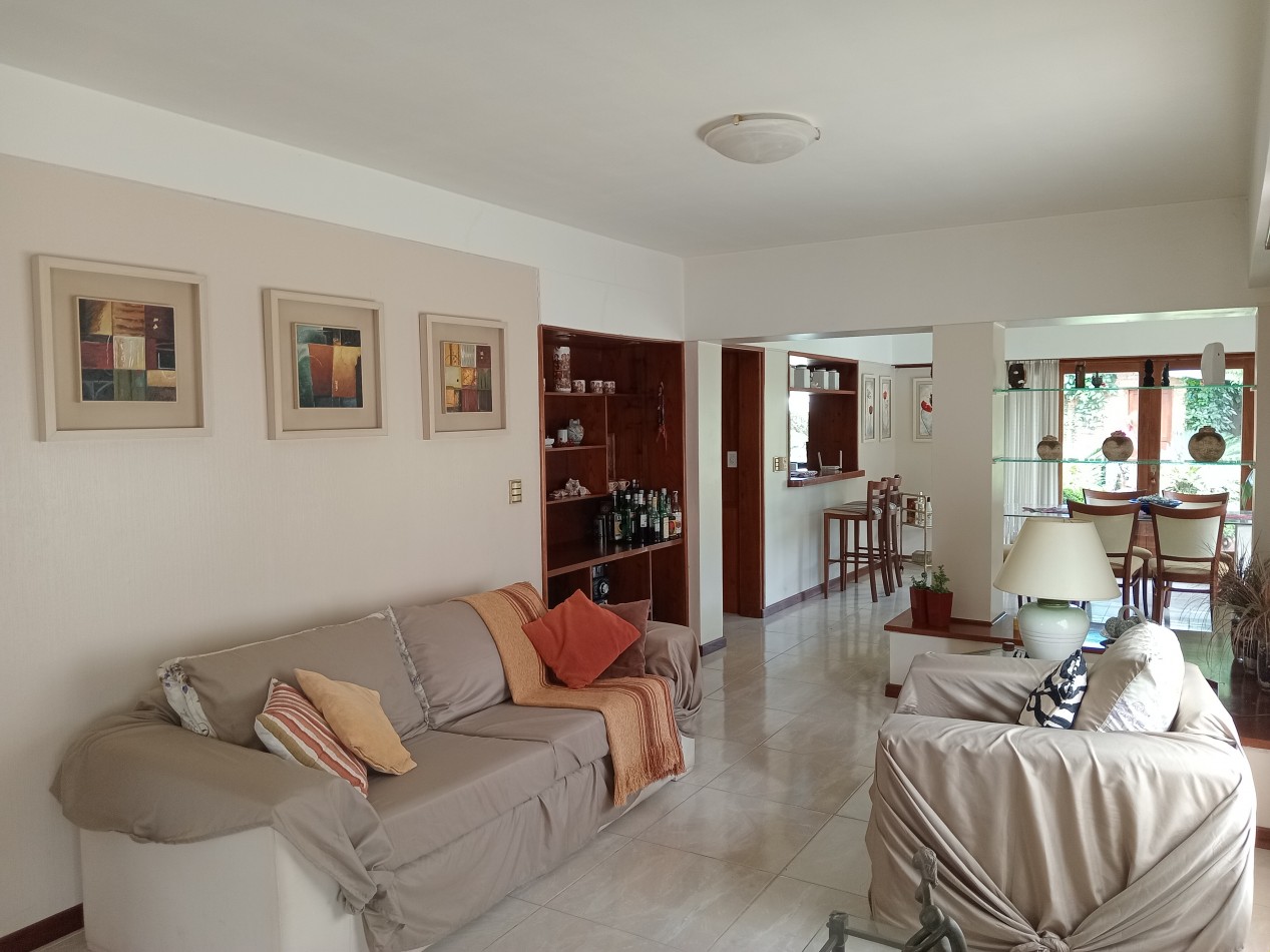 SE ALQUILA HERMOSA CASA EN VILLA RUMIPAL