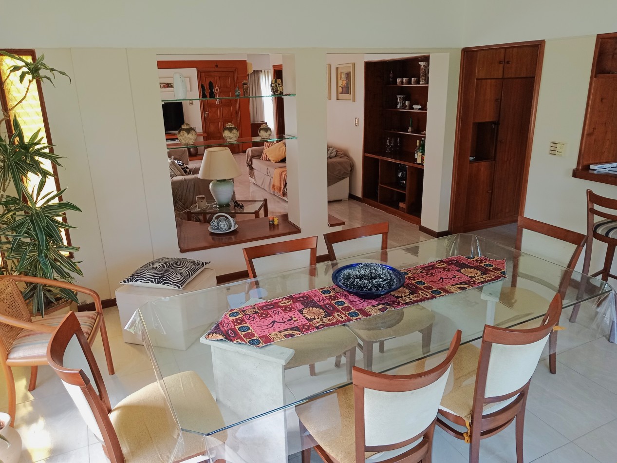 SE ALQUILA HERMOSA CASA EN VILLA RUMIPAL