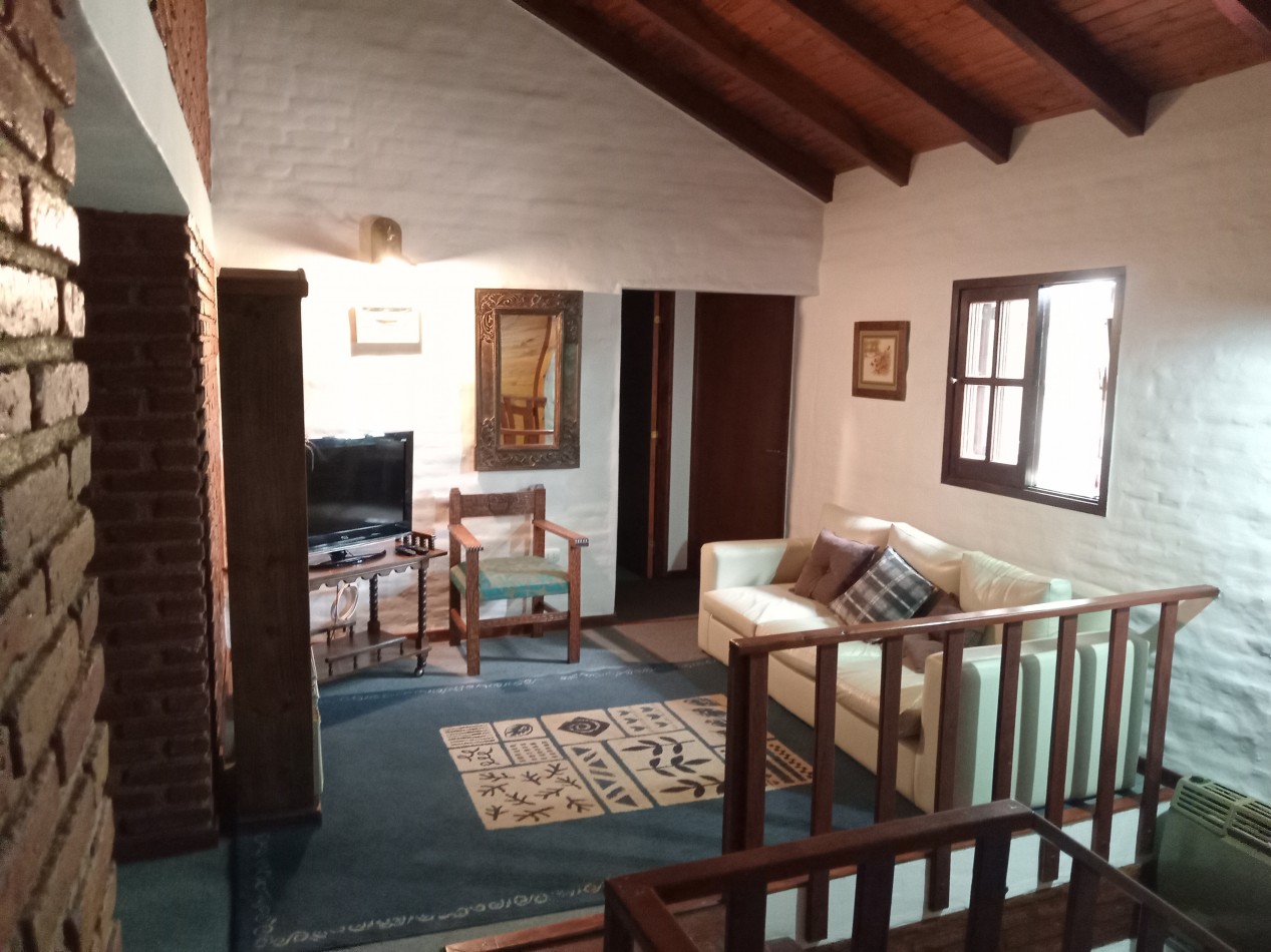 SE ALQUILA CASONA A POCOS METROS DEL LAGO EN VILLA DEL DIQUE