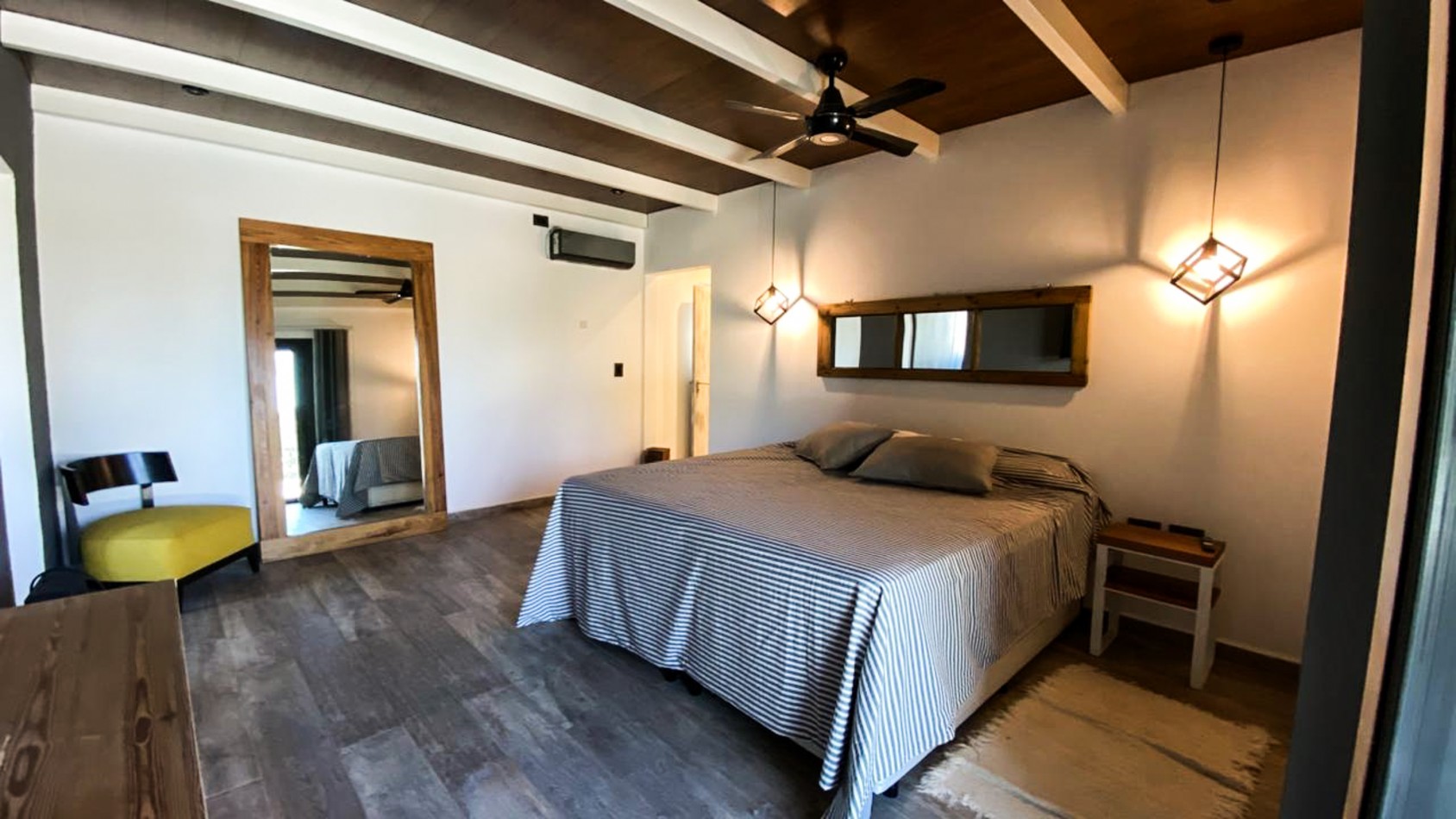 HERMOSA CASA A LA VENTA EN VILLA NATURALEZA, VILLA RUMIPAL