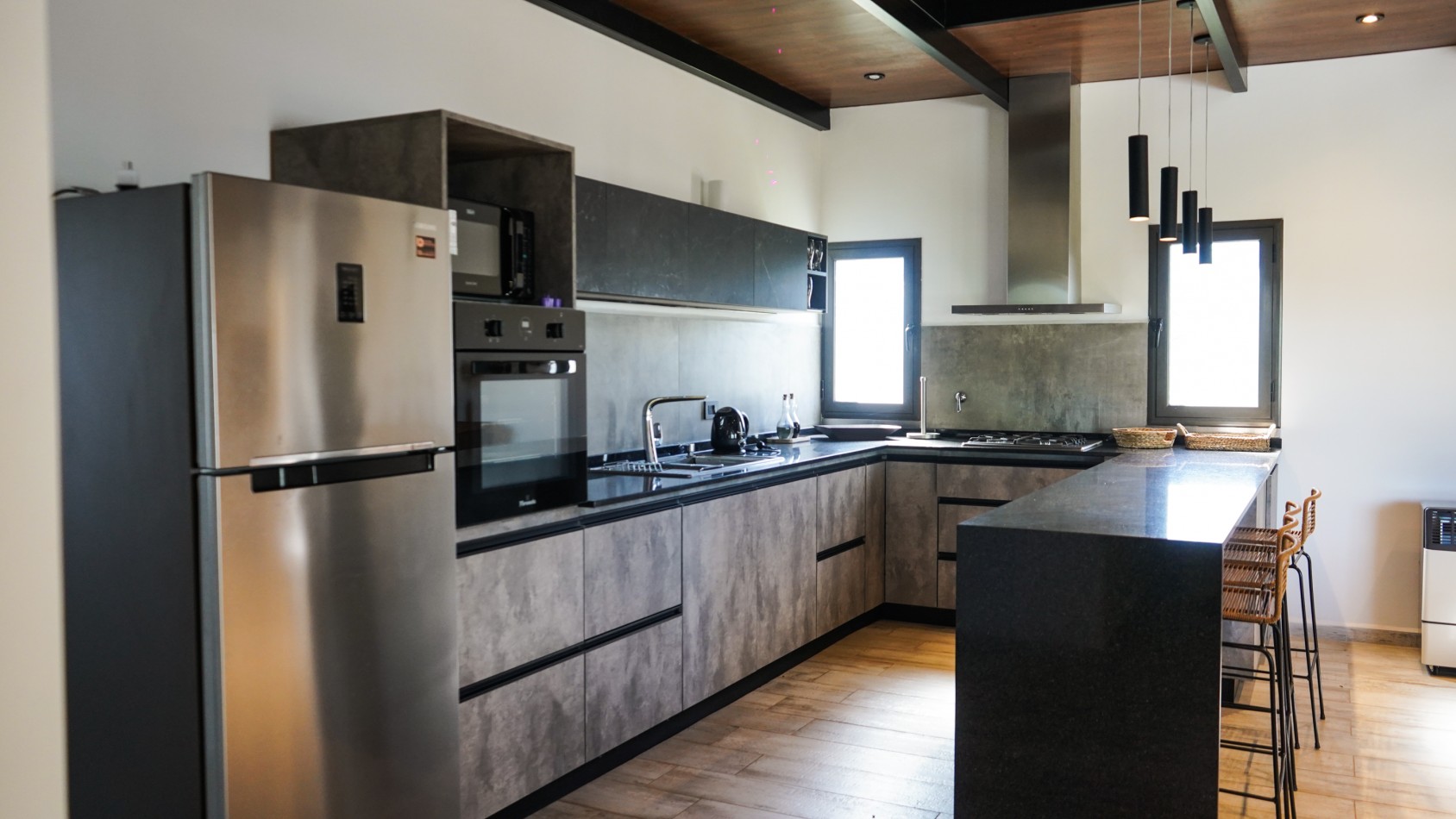 HERMOSA CASA A LA VENTA EN VILLA NATURALEZA, VILLA RUMIPAL