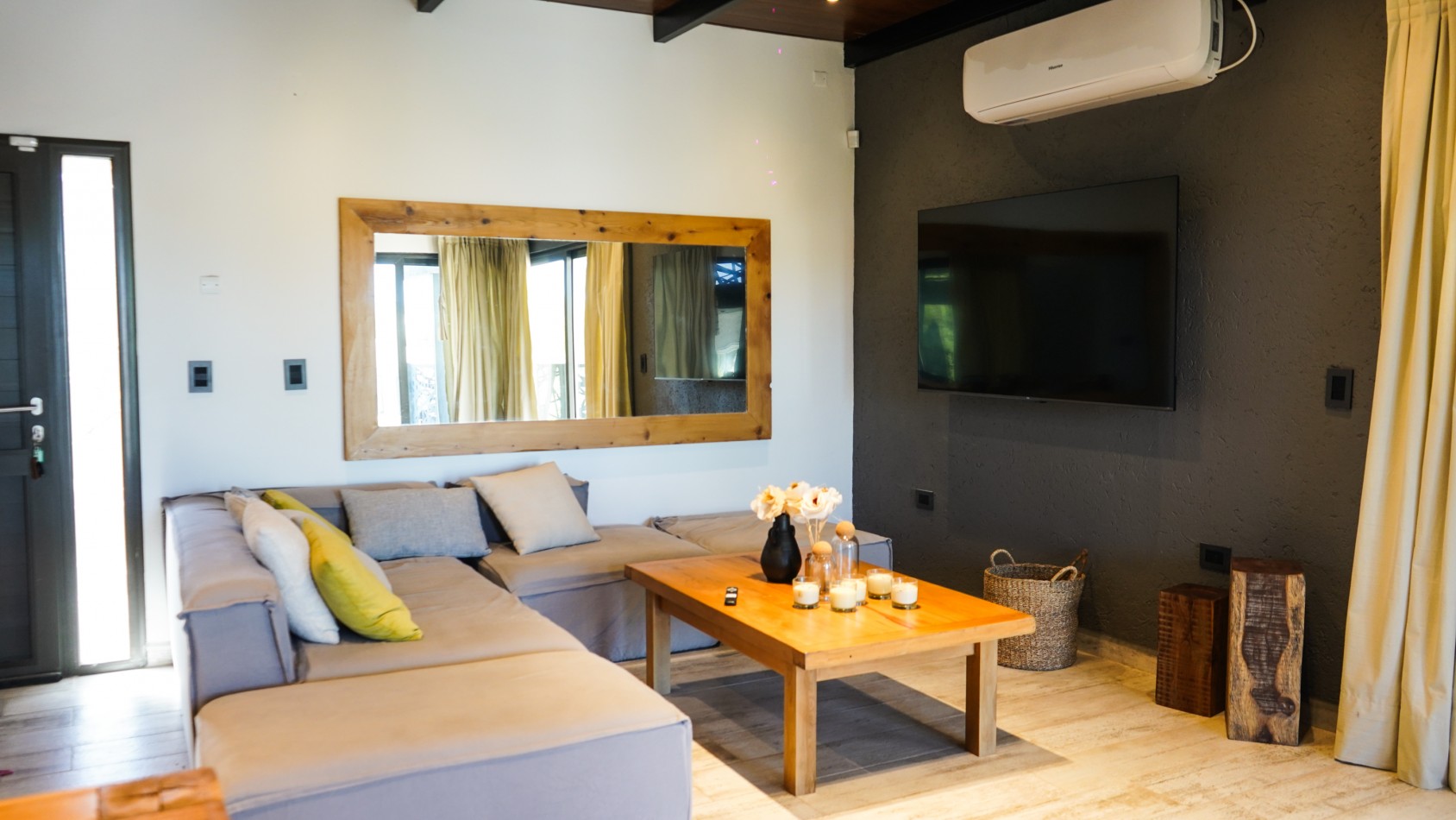 HERMOSA CASA A LA VENTA EN VILLA NATURALEZA, VILLA RUMIPAL