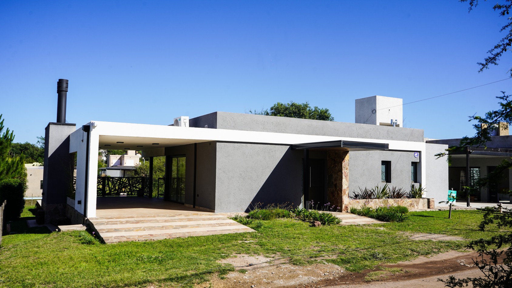 HERMOSA CASA A LA VENTA EN VILLA NATURALEZA, VILLA RUMIPAL