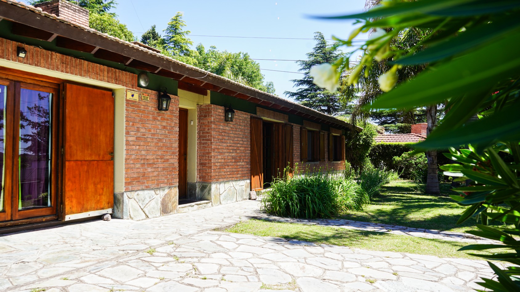 SE VENDE CASA EN VILLA DEL DIQUE EN ZONA CONOCIDA COMO EMBALSINA 