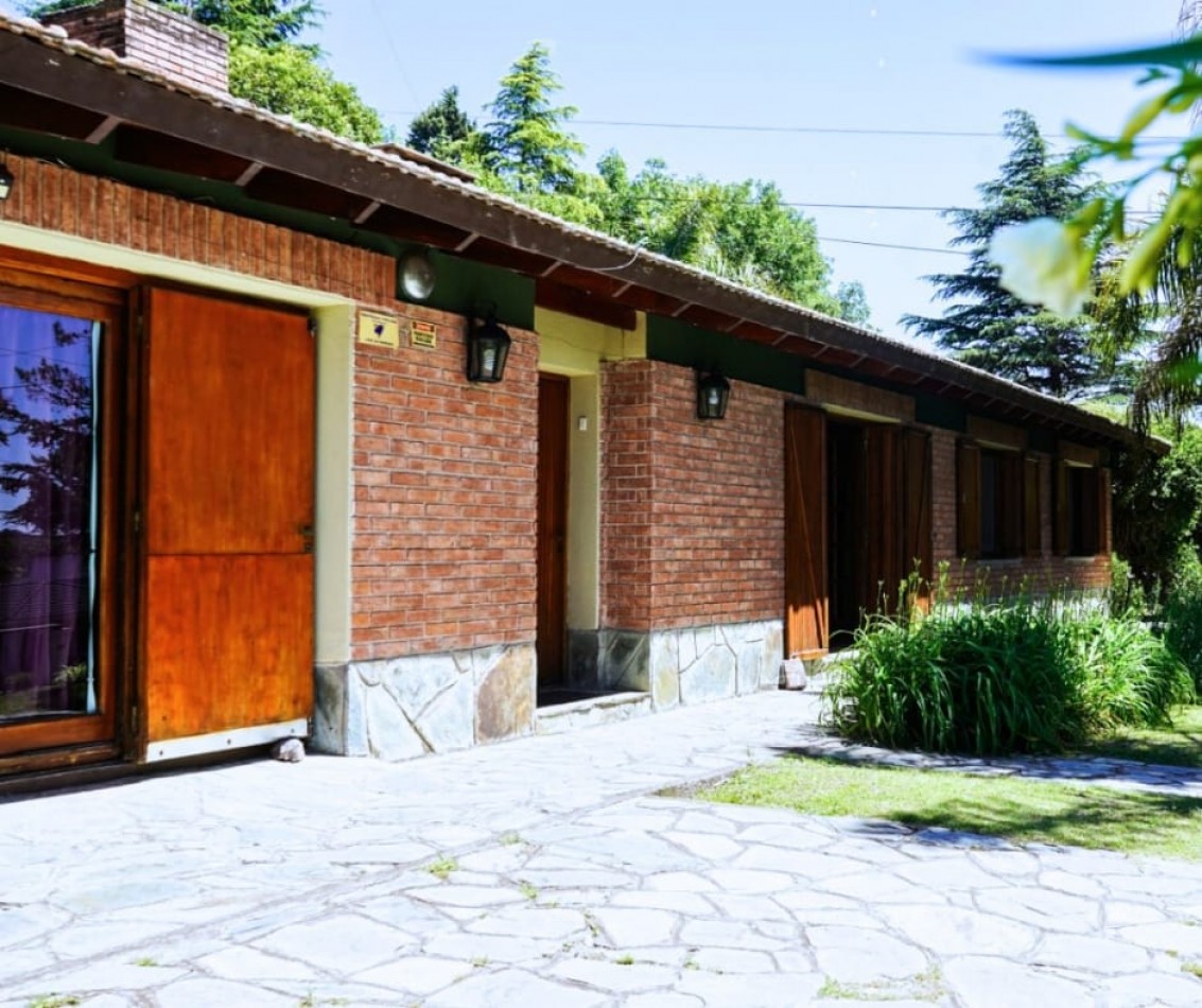 SE VENDE CASA EN VILLA DEL DIQUE EN ZONA CONOCIDA COMO EMBALSINA 