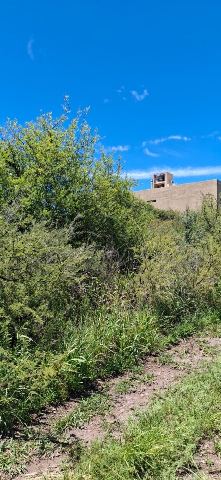 SE VENDEN 2 LOTES JUNTOS EN VILLA RUMIPAL