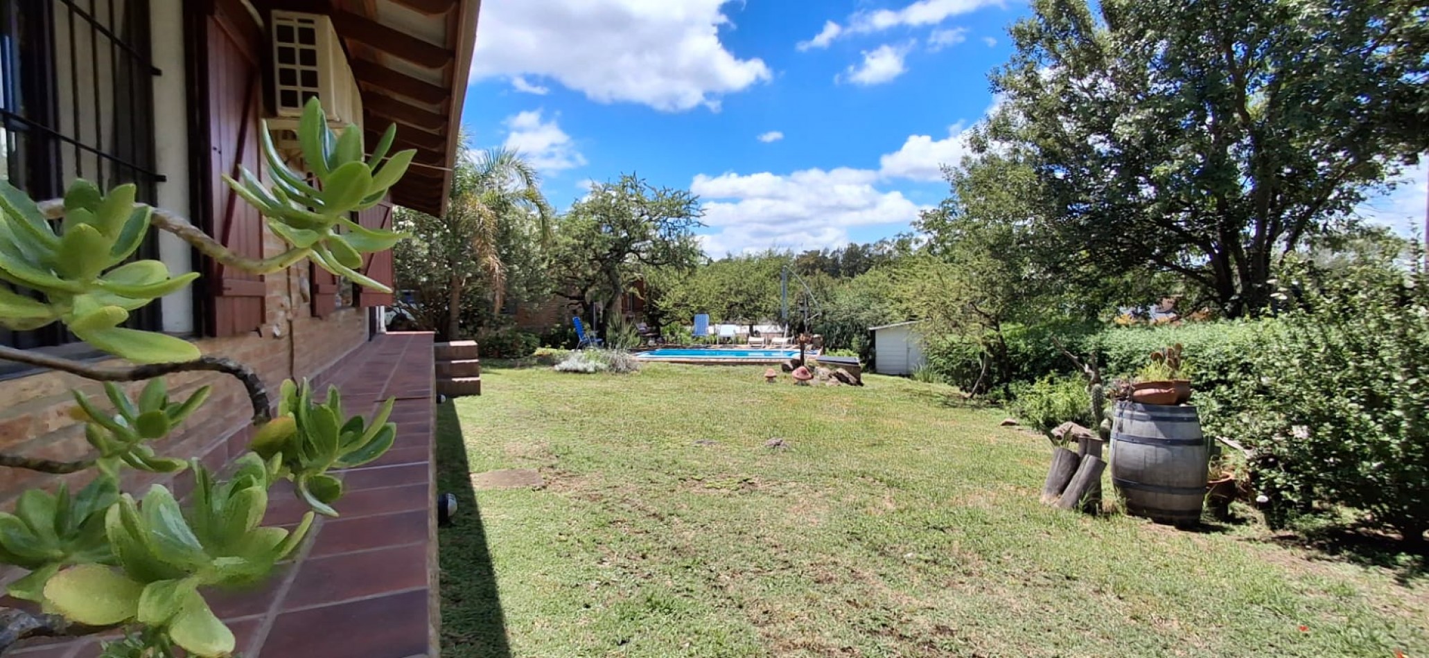 SE VENDE CASA CON DEPARTAMENTO EN VILLA GUADALUPE