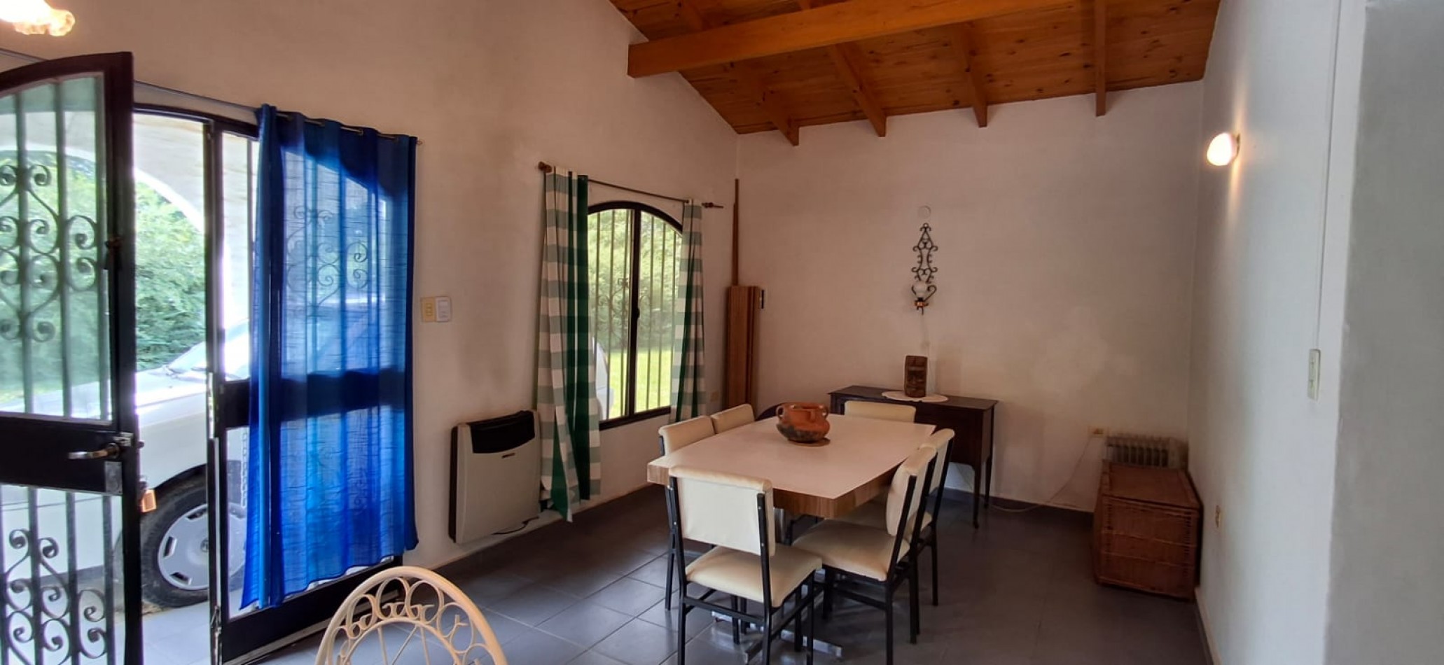 SE VENDE CASA EN VILLA RUMIPAL
