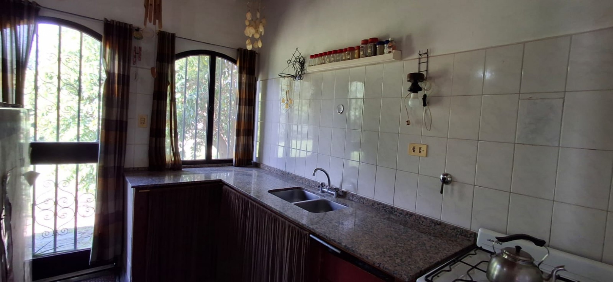 SE VENDE CASA EN VILLA RUMIPAL