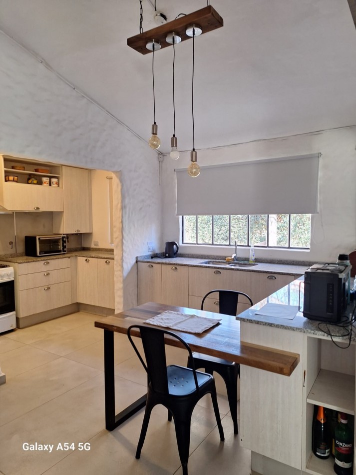 CASA EN PLAYA GRANDE CON BAJADA AL LAGO EN VILLA DEL DIQUE