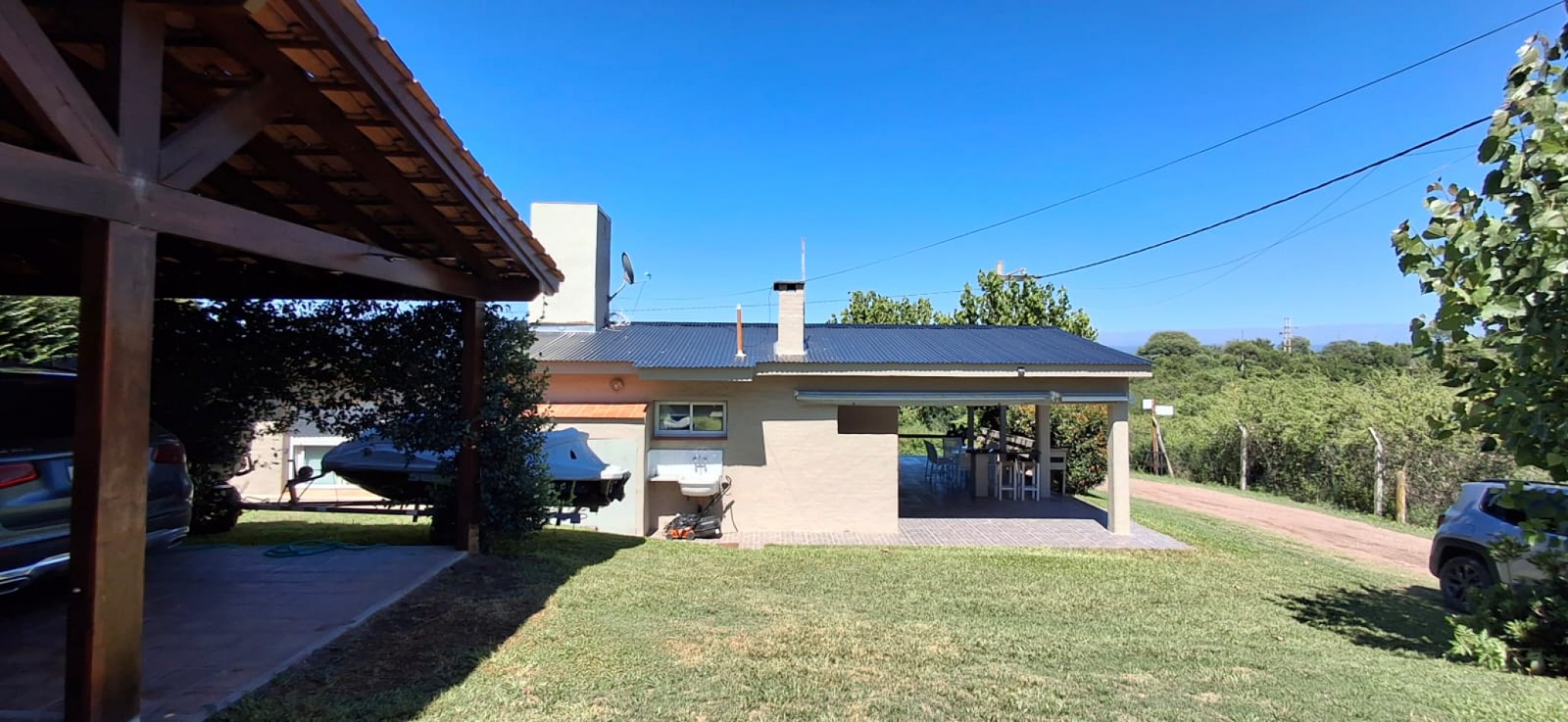 SE VENDE CASA HERMOSA VISTA EN CLUB SCHNEBELLI, VILLA RUMIPAL