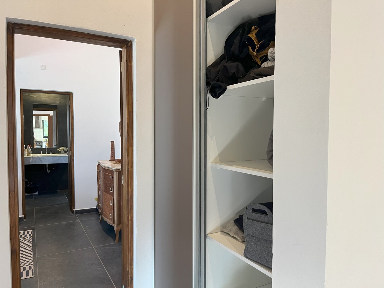 CASA CON TERMINACIONES DE CATEGORIA EN VILLA DEL PARQUE, VILLA RUMIPAL