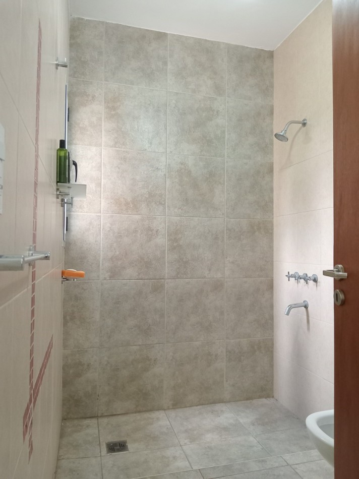 SE ALQUILA CASA EN VILLA RUMIPAL