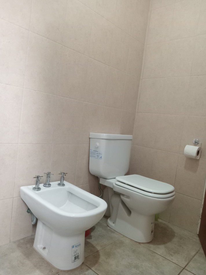 SE ALQUILA CASA EN VILLA RUMIPAL