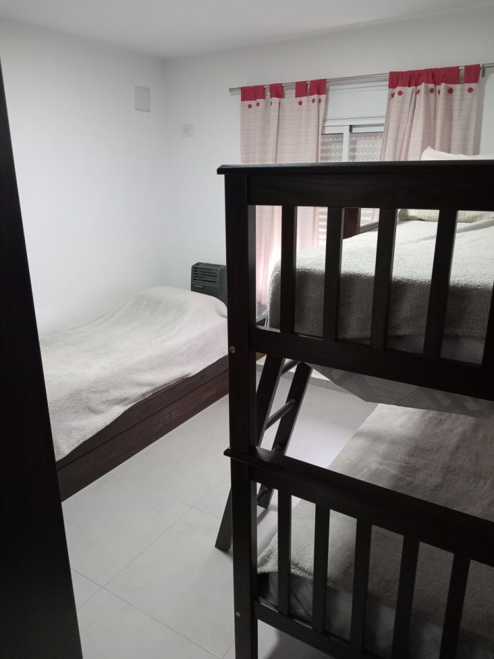 SE ALQUILA DEPARTAMENTO FRENTE AL LAGO EN VILLA RUMIPAL