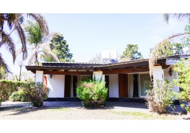 VENDO CASA EN VILLA RUMIPAL