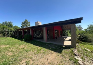 EN VENTA! CASA EN VILLA DEL PARQUE, IDEAL PARA FINES COMERCIALES, APTA CREDITO!