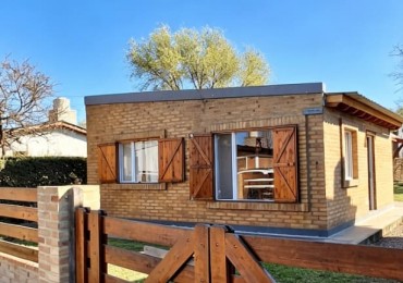 HERMOSA CASA EN VENTA EN VILLA DEL DIQUE