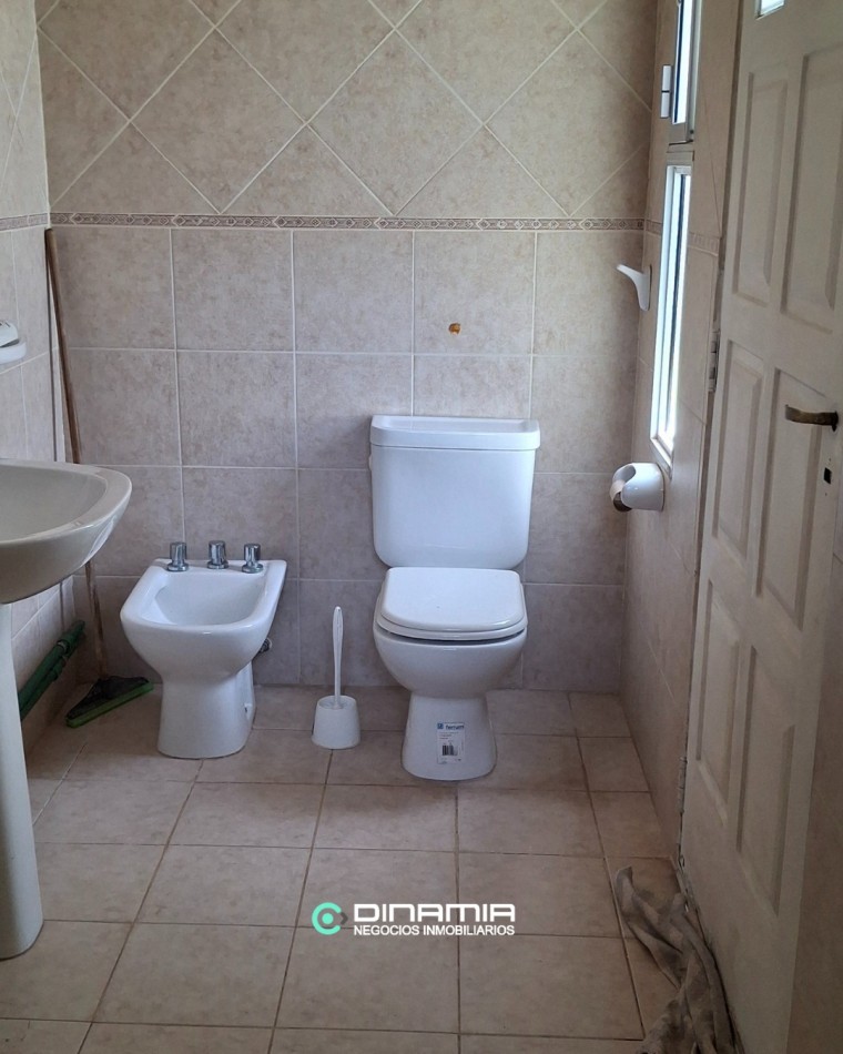 CASA EN ZONA A DE VILLA RUMIPAL: a pasos del lago y del centro!