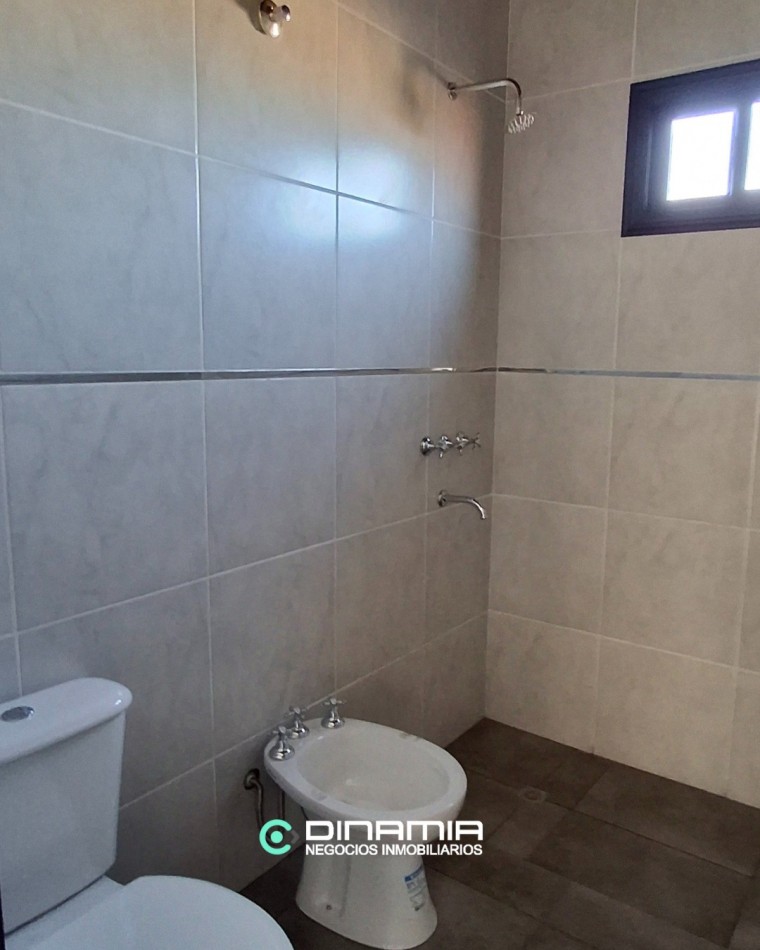 CASA A ESTRENAR EN VILLA RUMIPAL - LISTA PARA MUDARTE y a un valor increible