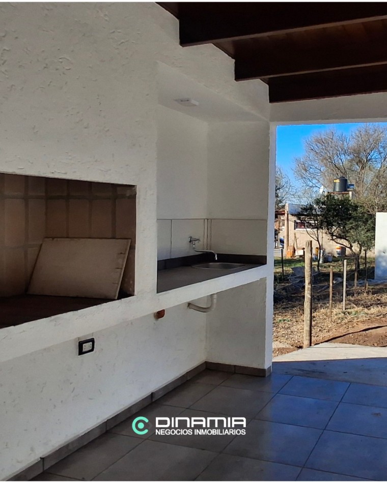 CASA A ESTRENAR EN VILLA RUMIPAL - LISTA PARA MUDARTE y a un valor increible