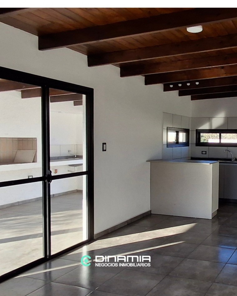 CASA A ESTRENAR EN VILLA RUMIPAL - LISTA PARA MUDARTE y a un valor increible