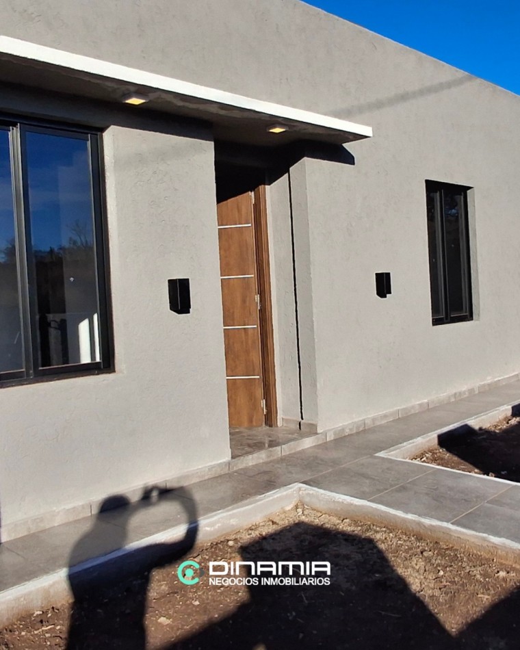 CASA A ESTRENAR EN VILLA RUMIPAL - LISTA PARA MUDARTE y a un valor increible