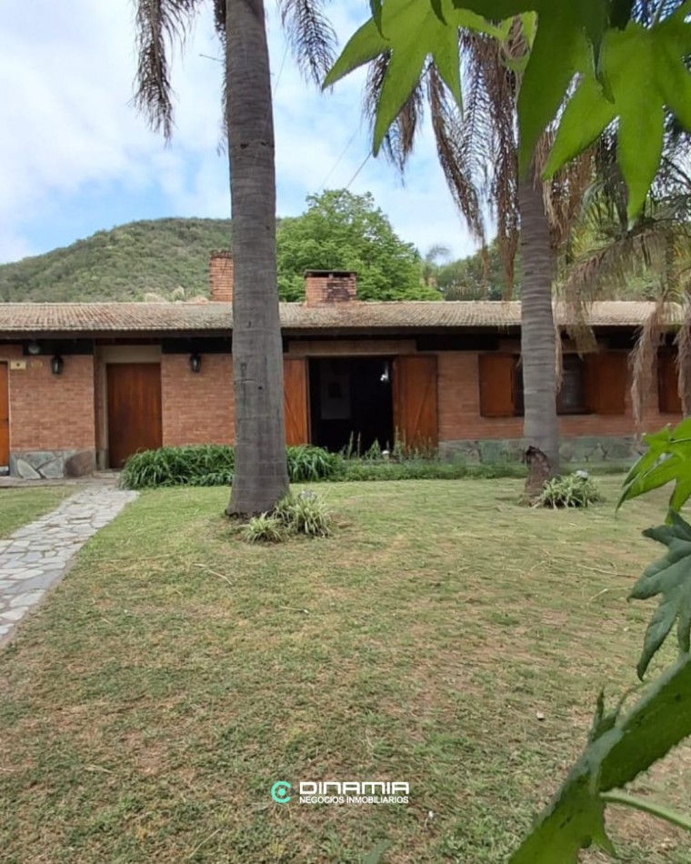 SE VENDE CASA EN VILLA DEL DIQUE EN ZONA CONOCIDA COMO EMBALSINA 