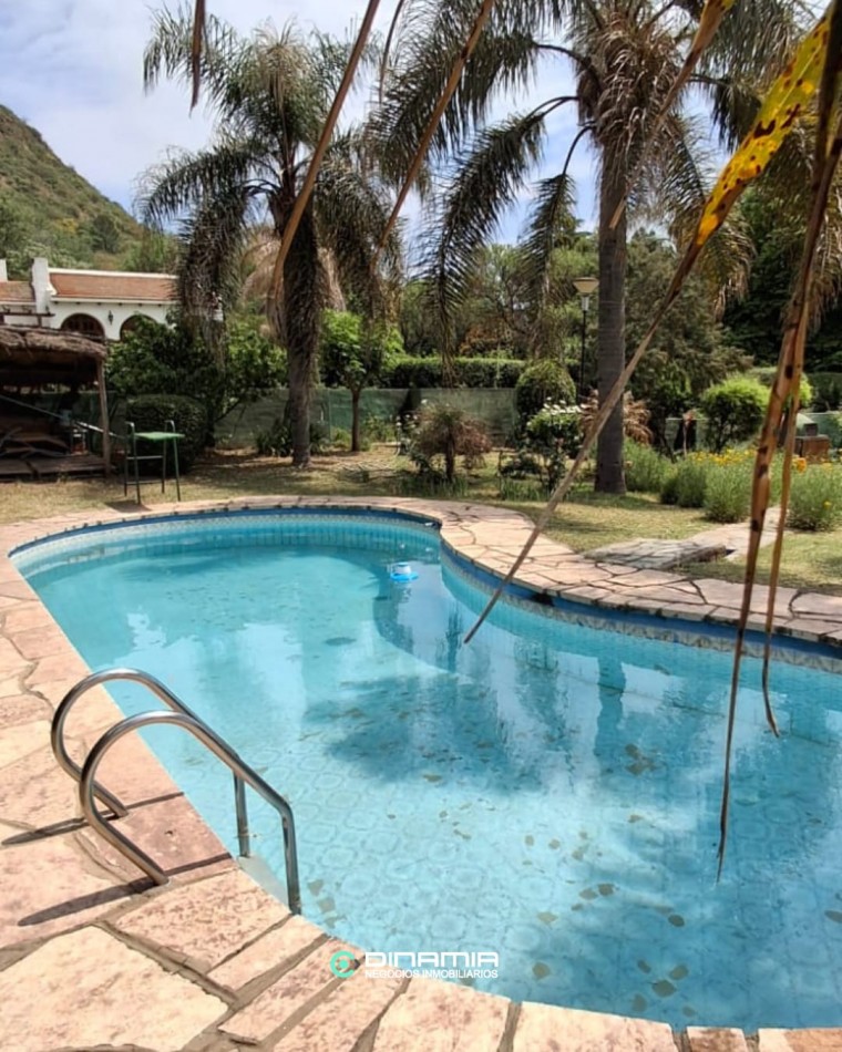 SE VENDE CASA EN VILLA DEL DIQUE EN ZONA CONOCIDA COMO EMBALSINA 