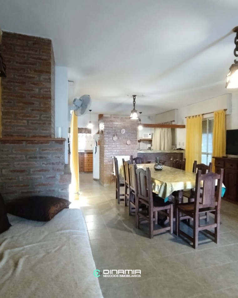 CASA A LA VENTA EN LA MEJOR ZONA DE PLAYA GRANDE - VILLA DEL DIQUE!