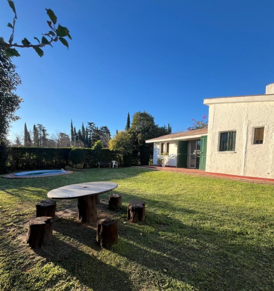 HERMOSO CHALET EN VENTA EN VILLA RUMIPAL