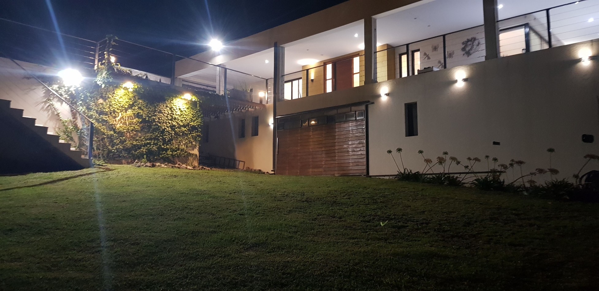 SE VENDE CASA CON VISTA AL LAGO EN VILLA NATURALEZA, VILLA RUMIPAL.