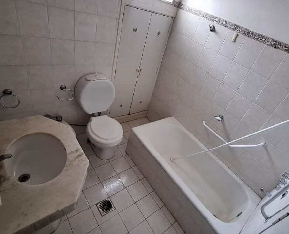 CASA A LA VENTA EN RIO TERCERO