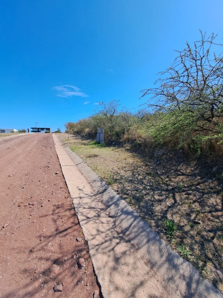 CONSTRUI TU CASA CON UNA VISTA AL LAGO INIGUALABLE!