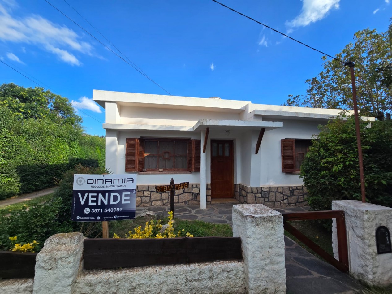 SE VENDE CASA EN VILLA DEL DIQUE, A POCAS CUADRAS DEL CENTRO Y CON GAS NATURAL