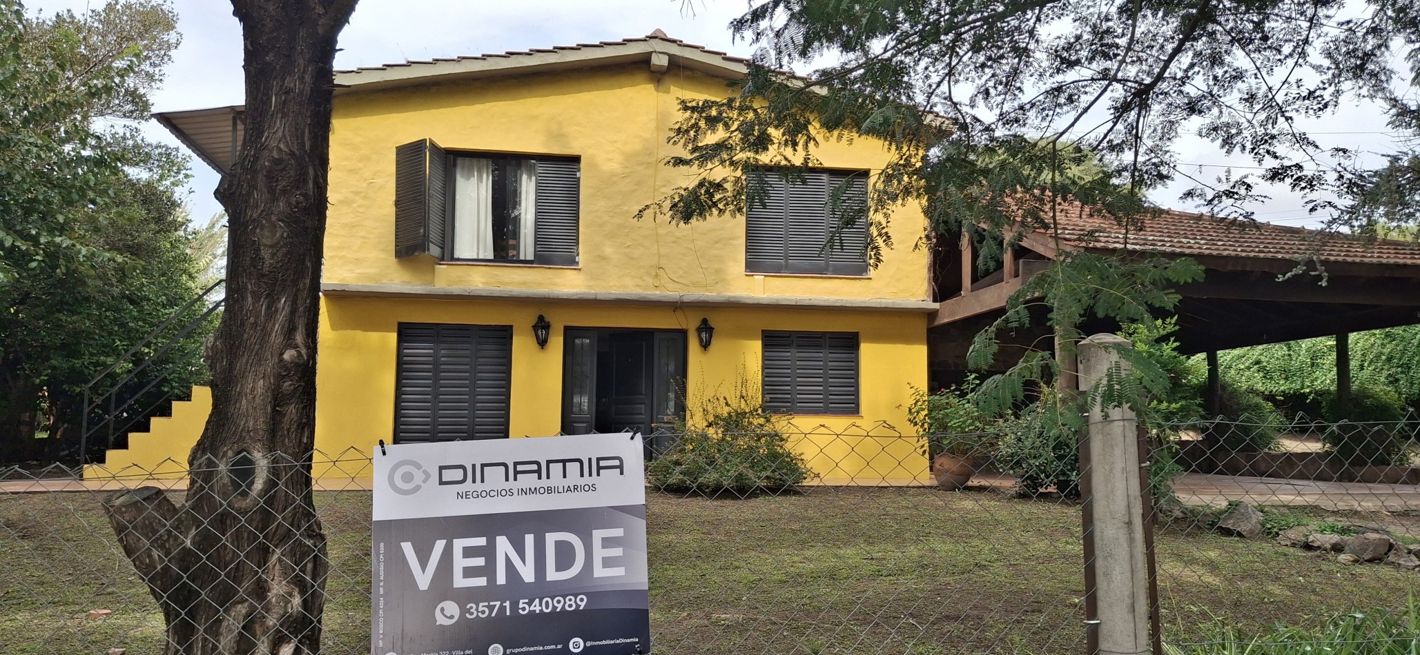 CASA ESQUINA EN VENTA EN UNA DE LAS ZONAS MAS ELEGIDAS DE VILLA DEL DIQUE