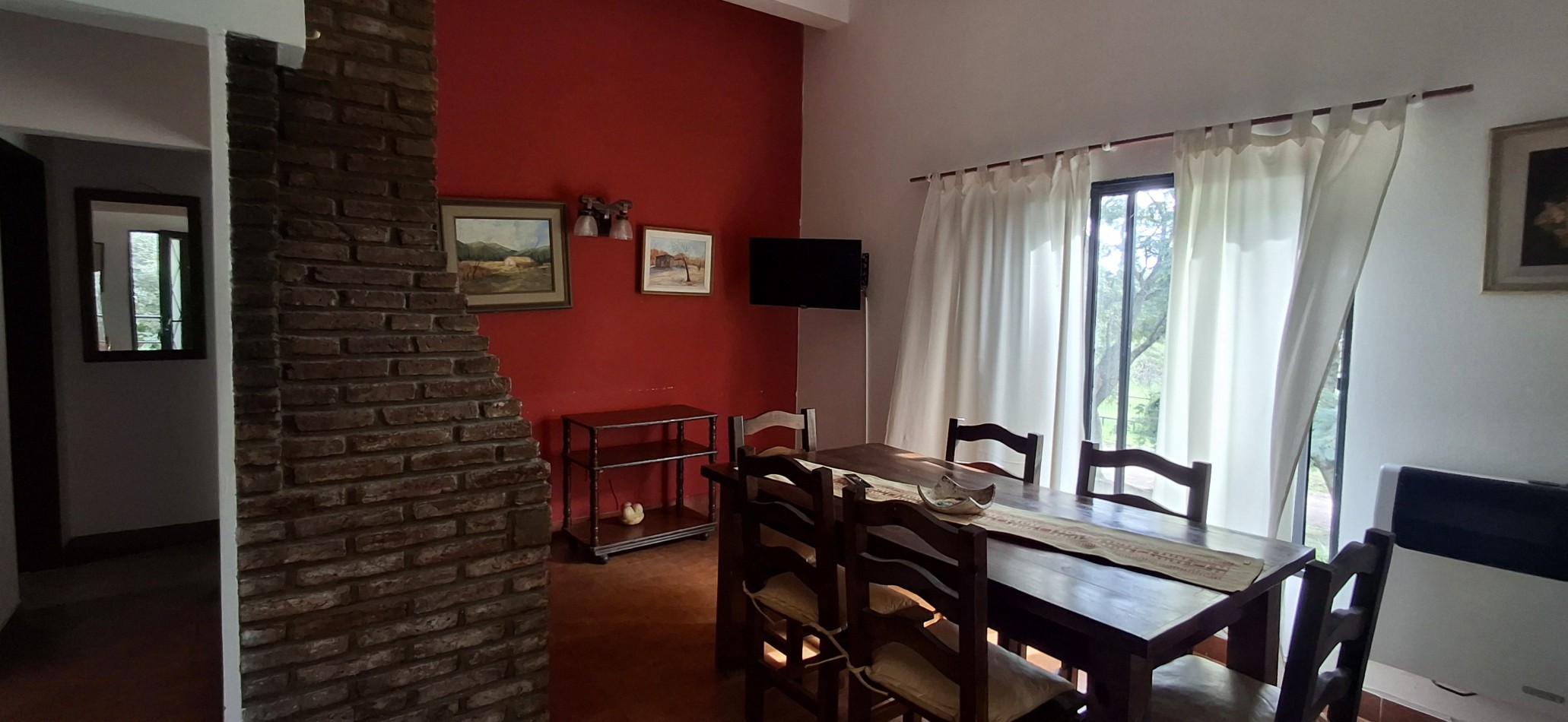 CASA ESQUINA EN VENTA EN UNA DE LAS ZONAS MAS ELEGIDAS DE VILLA DEL DIQUE