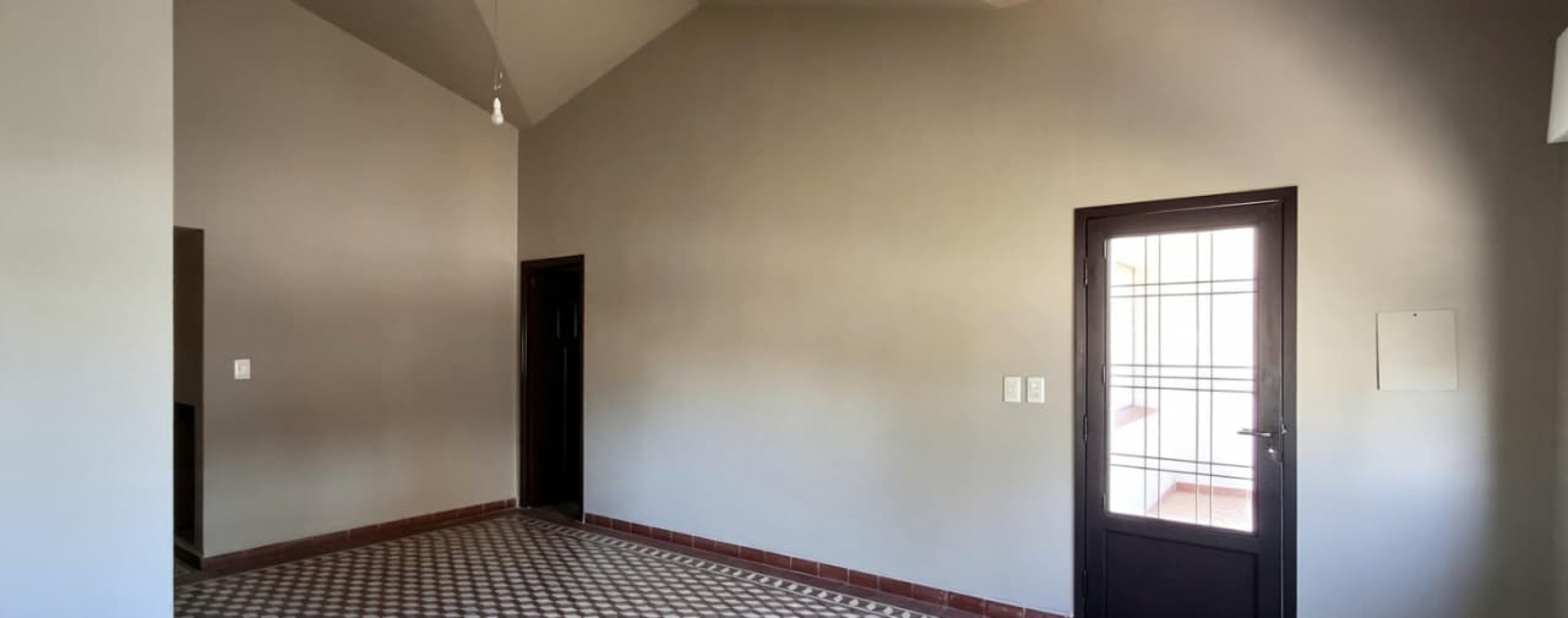 SE VENDE CASA EN VILLA DEL DIQUE
