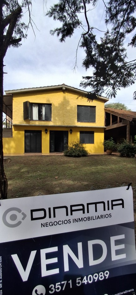 CASA ESQUINA EN VENTA EN UNA DE LAS ZONAS MAS ELEGIDAS DE VILLA DEL DIQUE