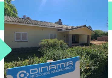 SE VENDE CASA EN ZONA PRIVILEGIADA EN VILLA DEL DIQUE