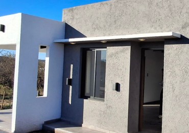 CASA A ESTRENAR EN VILLA RUMIPAL - LISTA PARA MUDARTE y a un valor increible