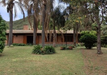 SE VENDE CASA EN VILLA DEL DIQUE EN ZONA CONOCIDA COMO EMBALSINA 