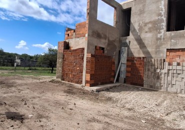 SE VENDEN 2 LOTES MAS 1 LOTE CON OBRA EN CONSTRUCCION EN VILLA DEL DIQUE 