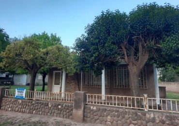 SE VENDE CASA EN ZONA EL MANGRULLO, VILLA RUMIPAL.